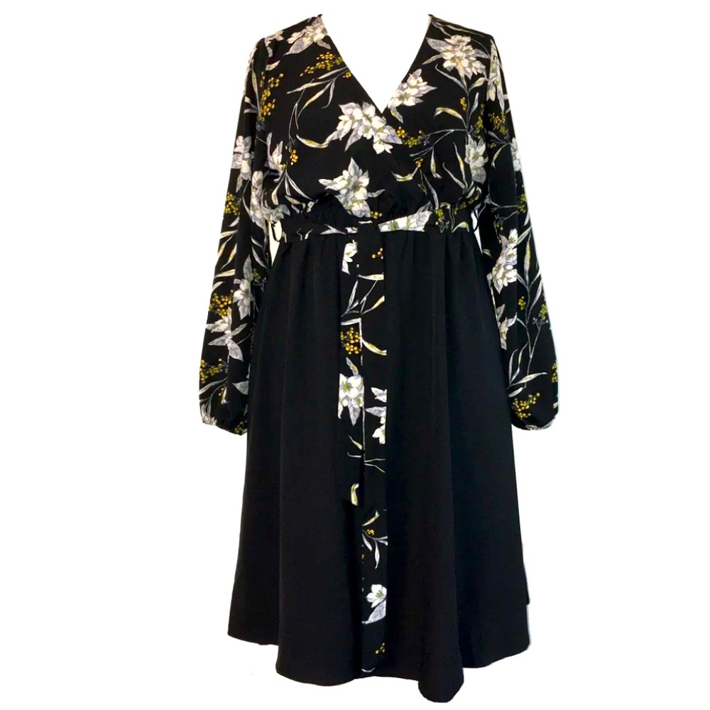 NWT Long Sleeve Floral V-Neck Swing Dress